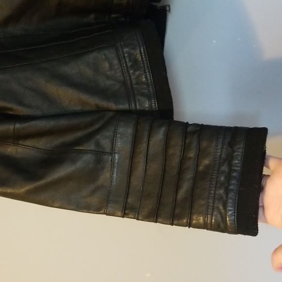 ❤ Danier Black Leather Moto Style Coat / Jacket ❤ - Picture 9 of 12